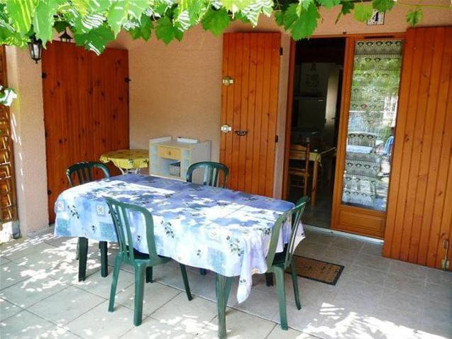 Mazet De Vacances Dans Le Domaine De L'Espai Saint-Martin-de-Bromes Екстер'єр фото